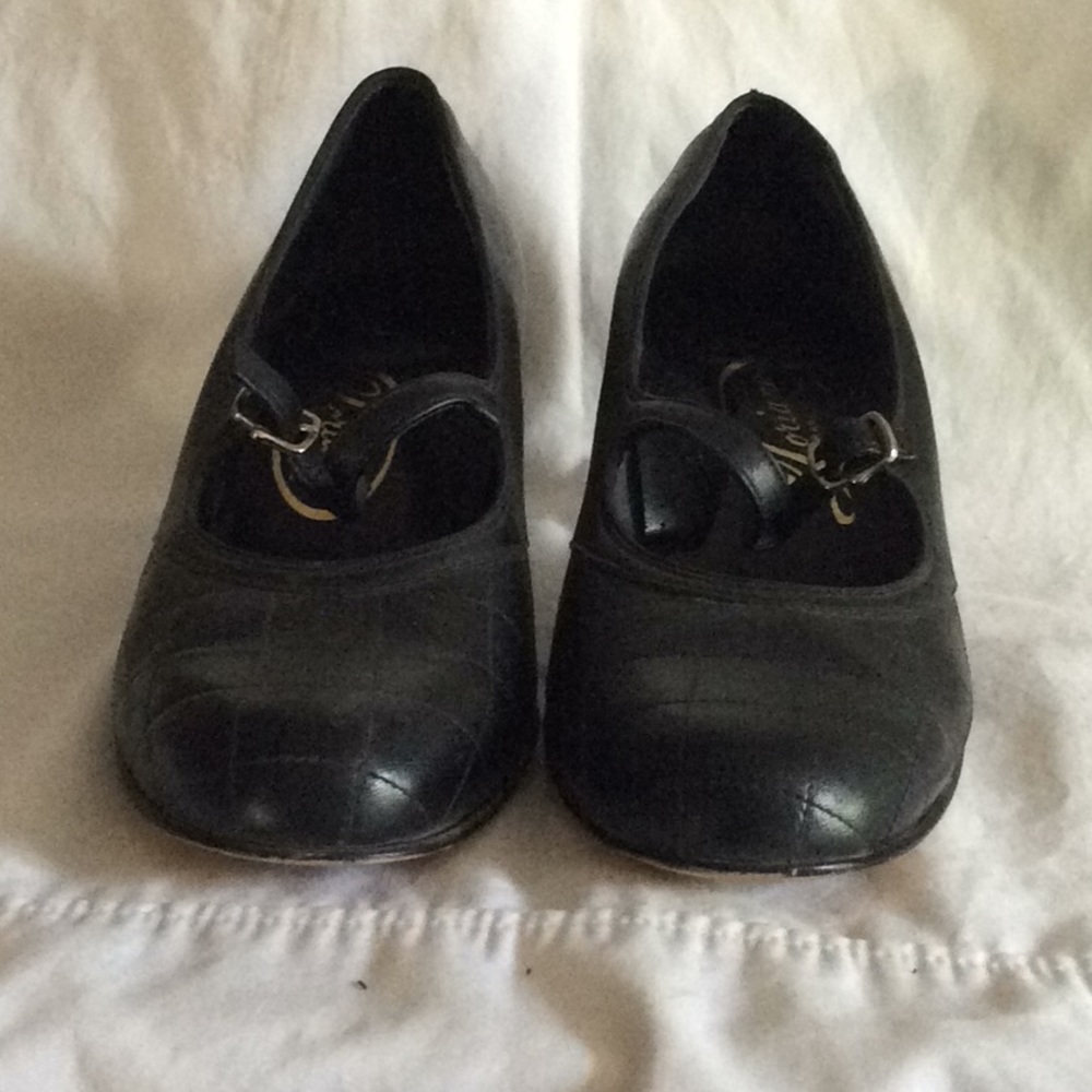 Black heels